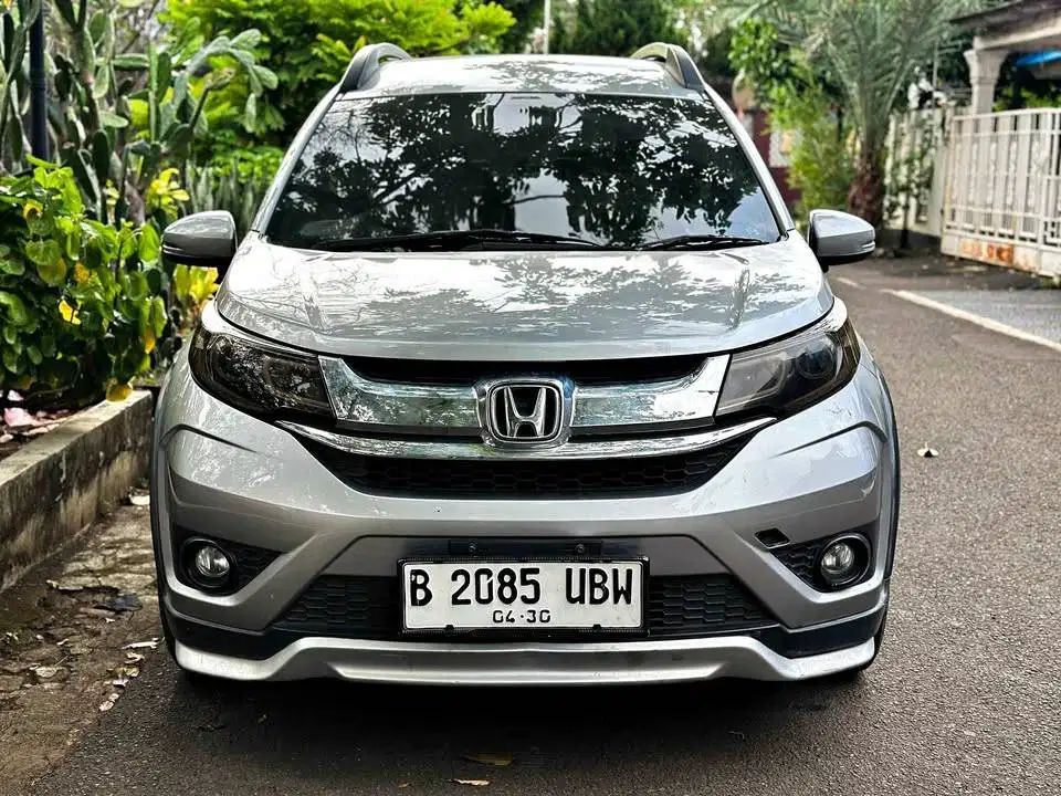 BR-V Prestige CVT Silver 2016 TDP 10JT LOW KM