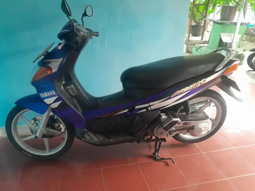 Yamaha nouvo 2004