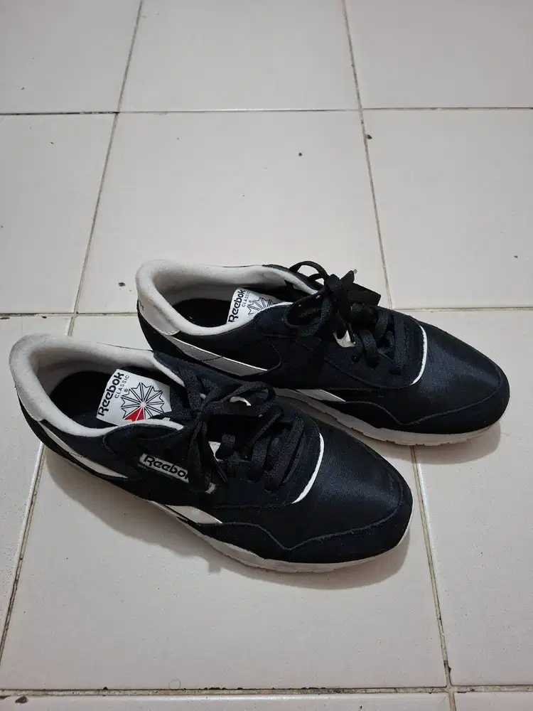 REEBOK ORI SZ 43 HITAM