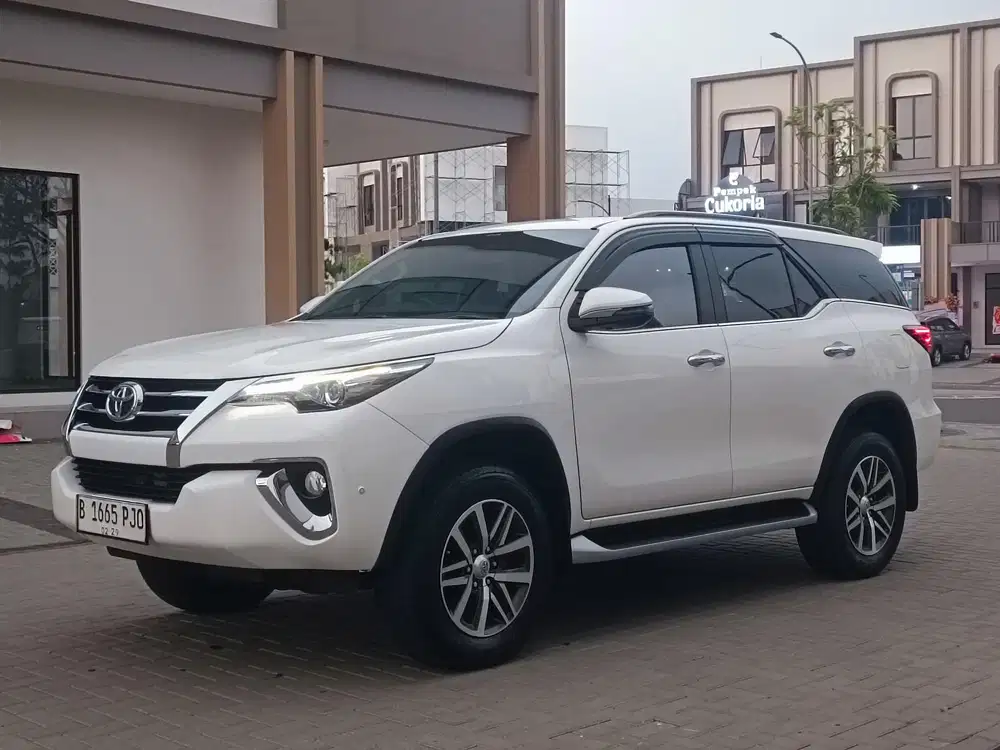 (TDP 15jt) Toyota Fortuner VRZ AT 2018 Pajak Panjang