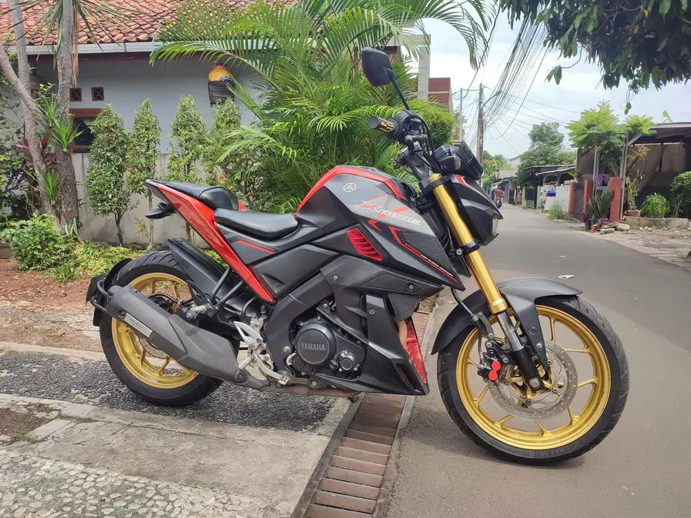 YAMAHA XABRE TAHUN 2016 GURIH
