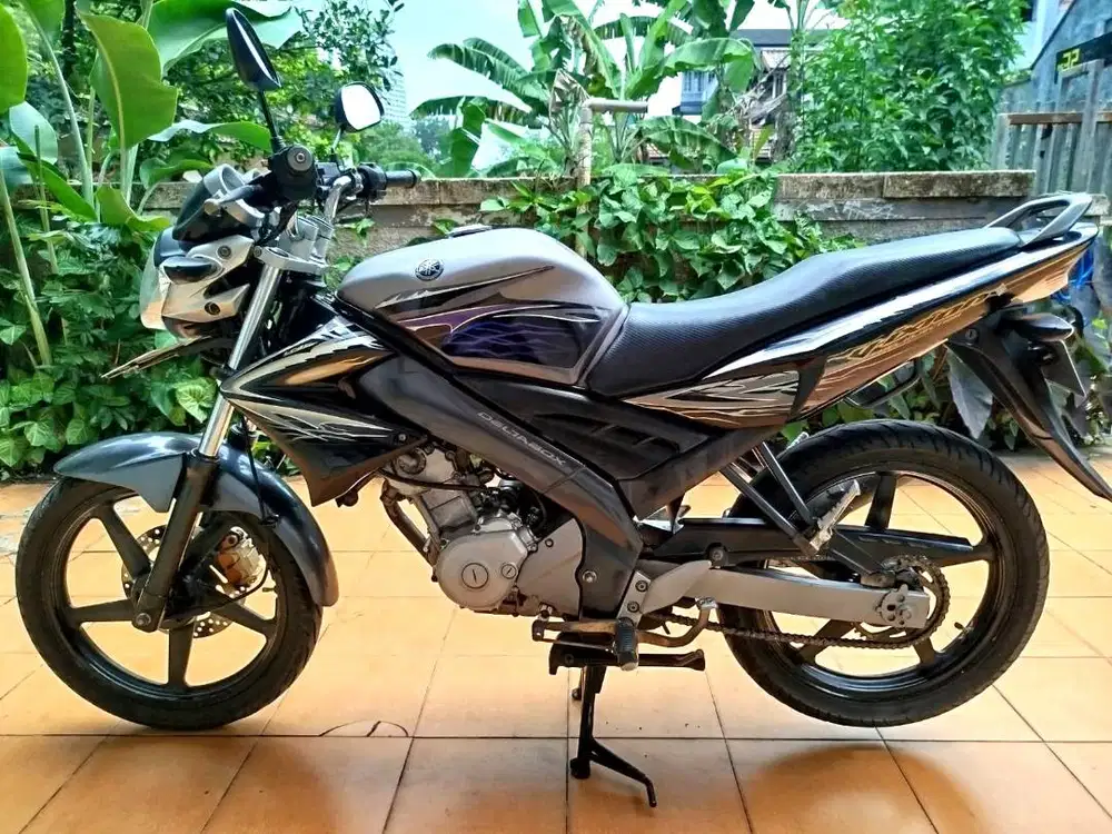 Vixion 2010 Tangguh mulus lengkap siap pakai
