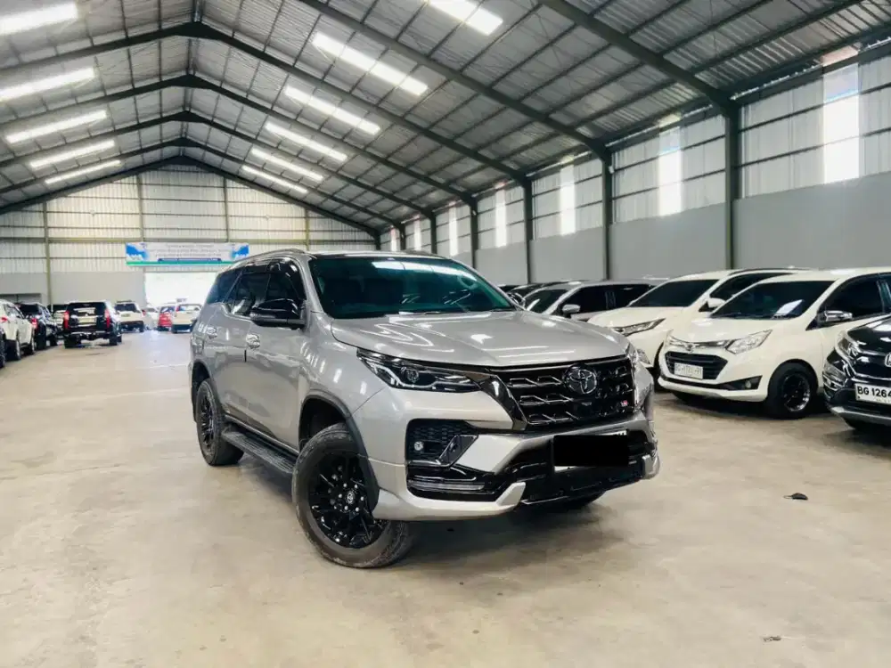 Toyota Fortuner 2.8 GR Sport 2022 / 2023 AT Matic, Sangat terawat
