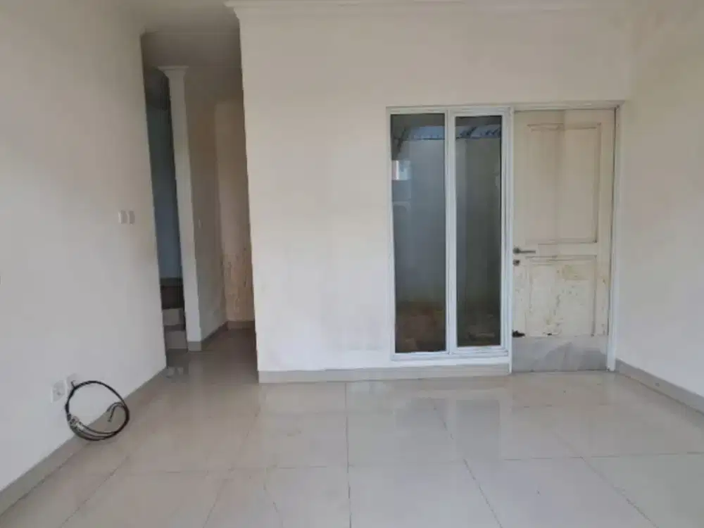 Dijual Rumah 2 Lantai Malibu Village Gading Serpong Siap Huni