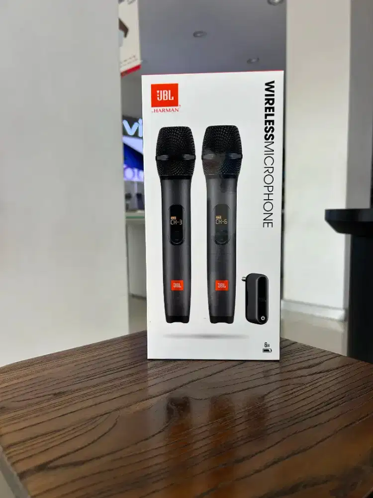 JBL WIRELESS MICROPHONE