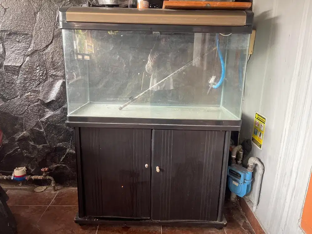 Advisor Akuarium,Fishland  berukuran 100 x 40 x 45 cm
