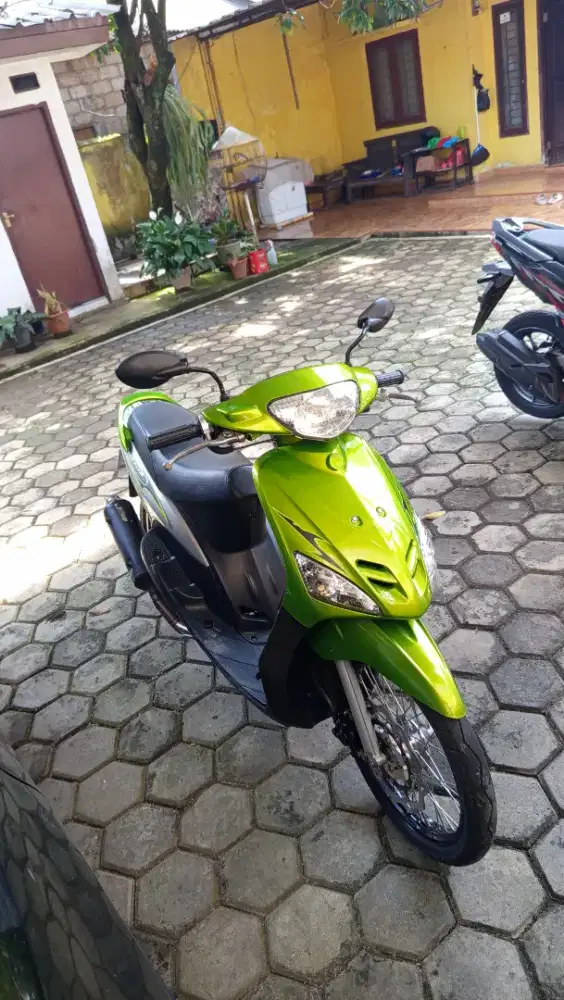 yamaha mio sporty tahun 2011 warna hijau