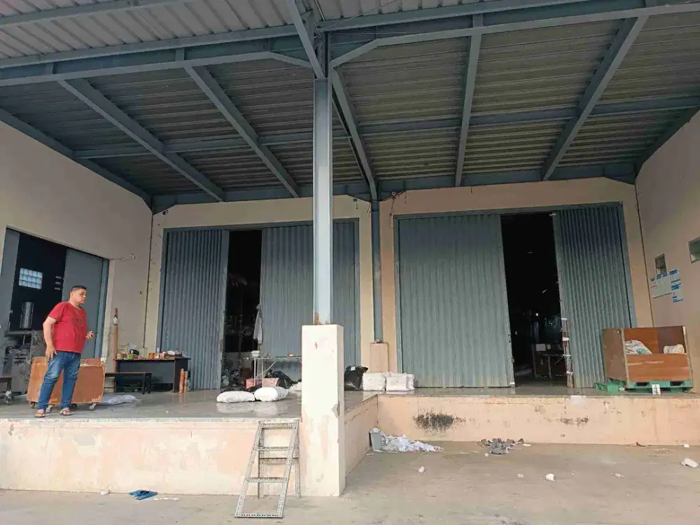 Di Jual Dan di sewakan  Gudang  di pusat Pegudangan  Marunda Center. Bekasi