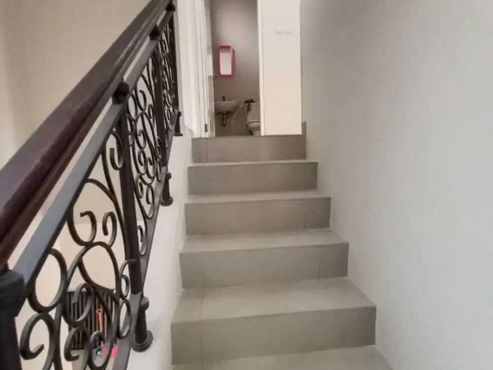 Dijual Rumah 2 Lantai Michelia Gading Serpong Dekat Mall Sms
