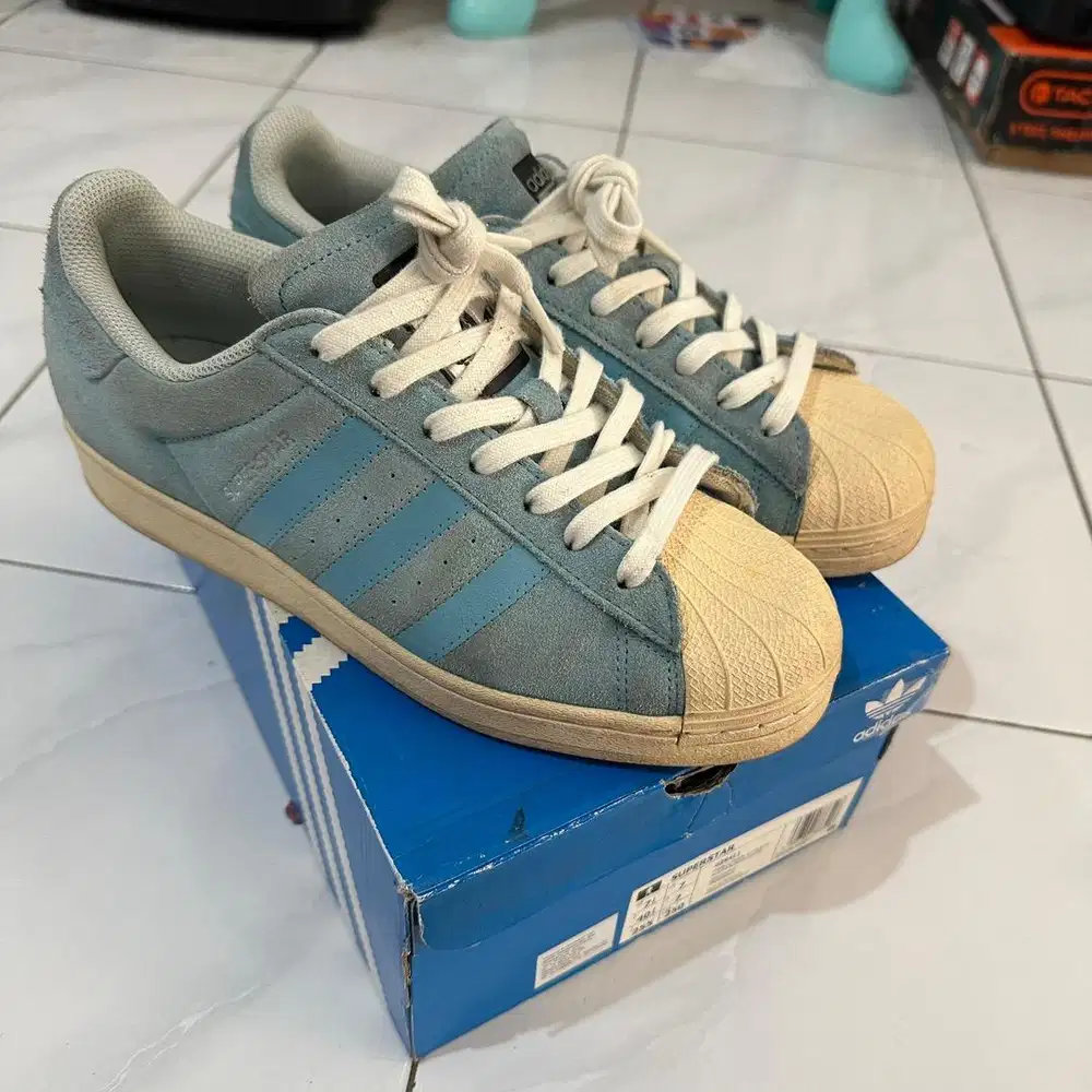 Jual sepatu preloved kondisi baik