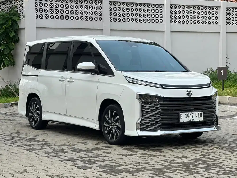 [20jt Saja] Toyota Voxy 2.0 AT Facelift NewModel 2022