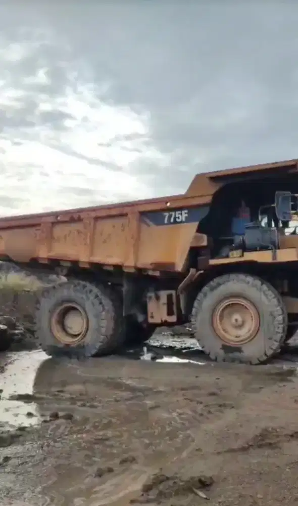CAT 775F 2011 & 2012 di Palembang