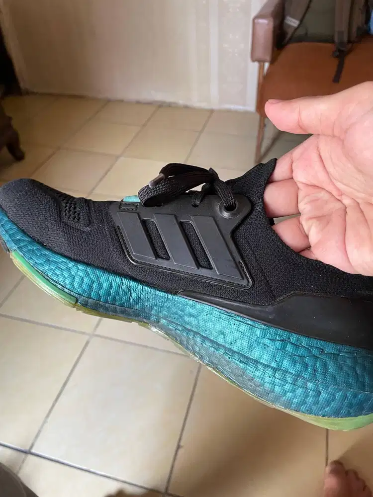 Adidas Ultraboost 22 Core