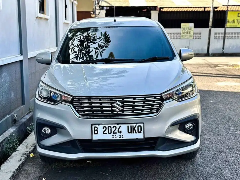 Ertiga GL AT Matic Silver 2018 TDP 25JT