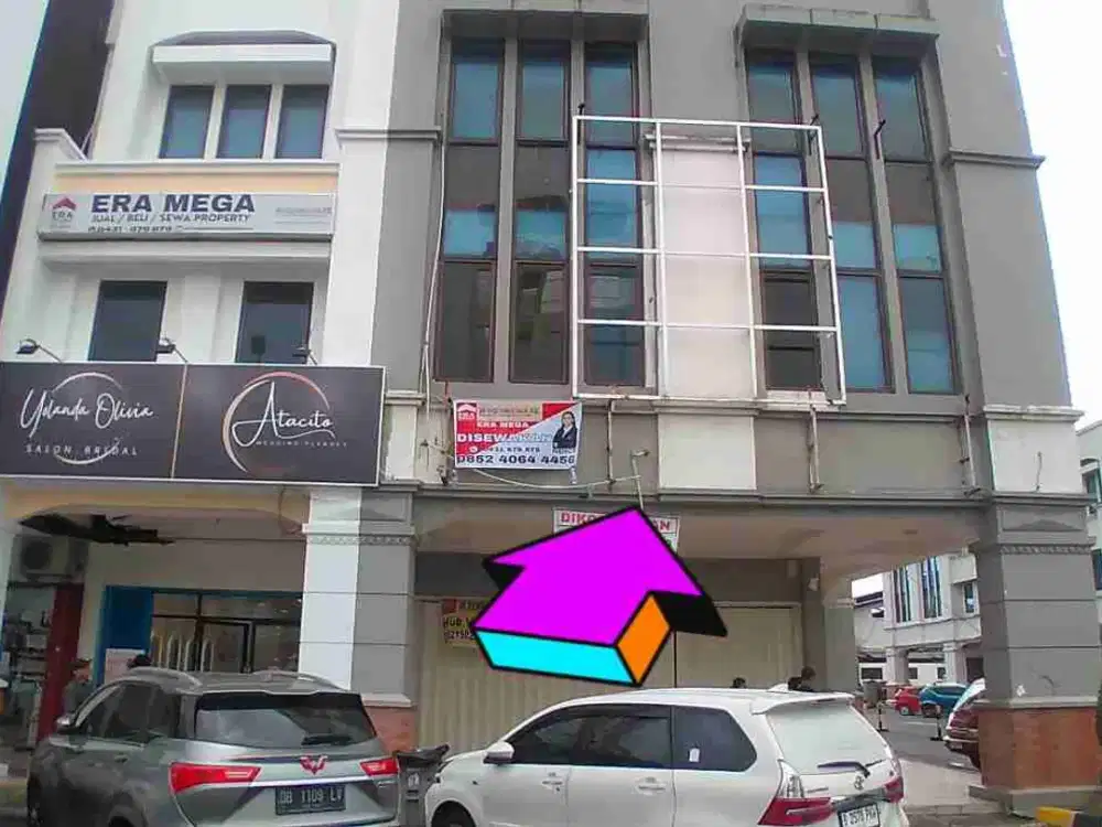 Ruko besar ramai strategis piere tendean boulevard pusat kota manado