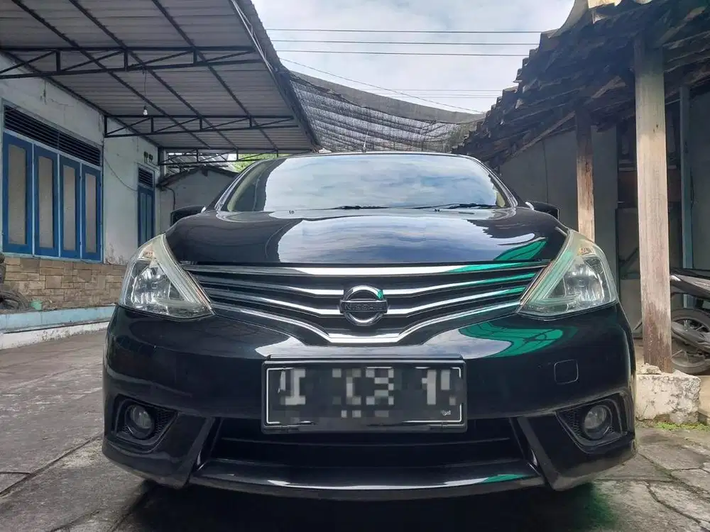 Nissan Grand Livina 1.5XV 2015 AT