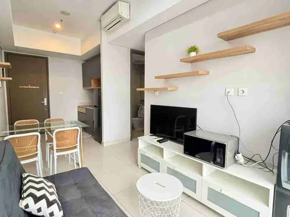Disewakan Taman Anggrek Residences 3 Bedroom Furnished Nice