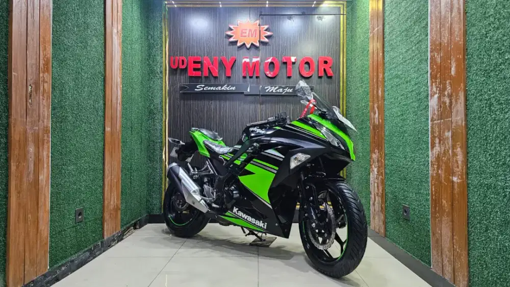 UD ENY MOTOR - Kawasaki Ninja 250 SE thn 2017 istimewa