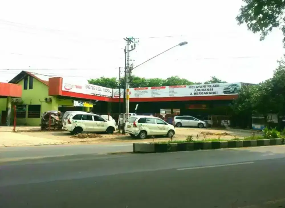 Dijual Bangunan + tanah (Bekas bengkel mobil) Solo Kota Jawa tengah