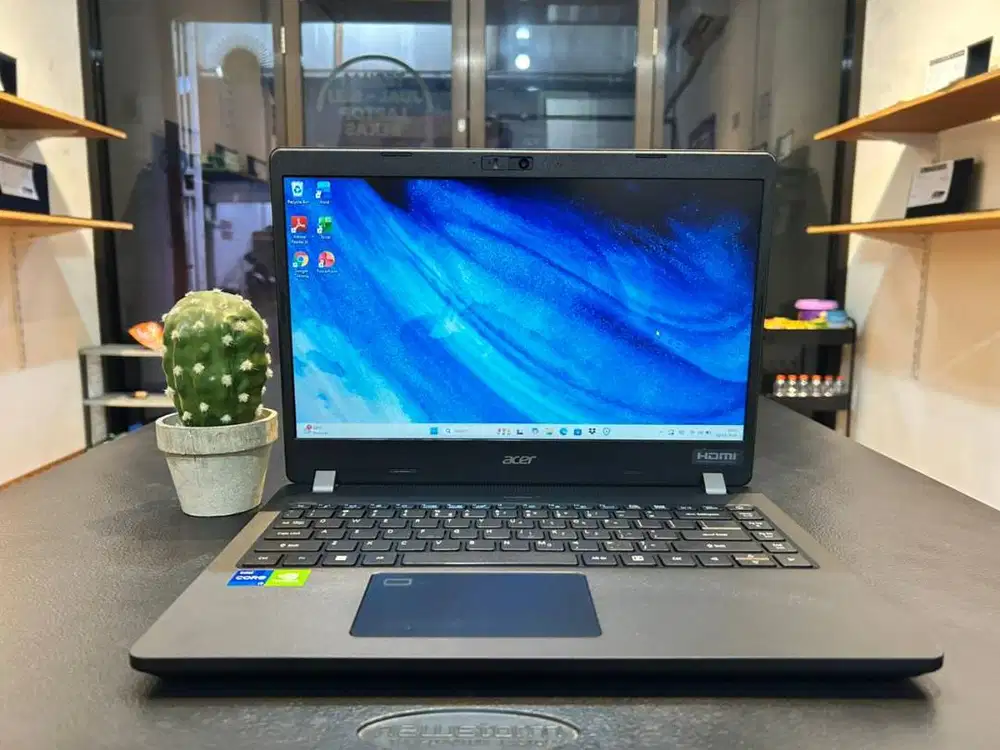 ACER TRAVELMATE P214//CORE I7-1165G7//NVIDIA MX330 (2GB)