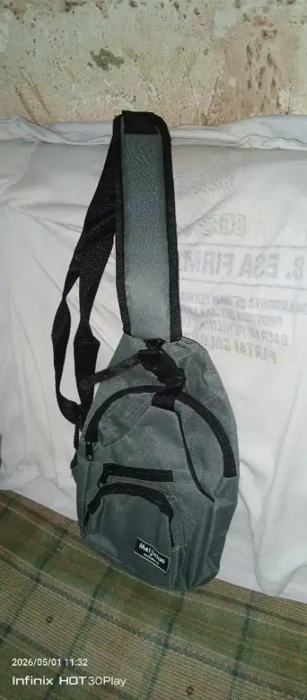 Jual tas selempang kondisi baru blm perna di pake kok