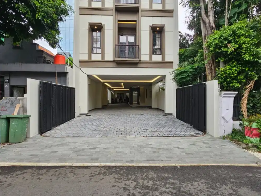 Jual Rumah Kos Baru 4 Lantai + Lift di Cikini Jakarta Pusat | 22 Kamar | Siap Huni & Investasi