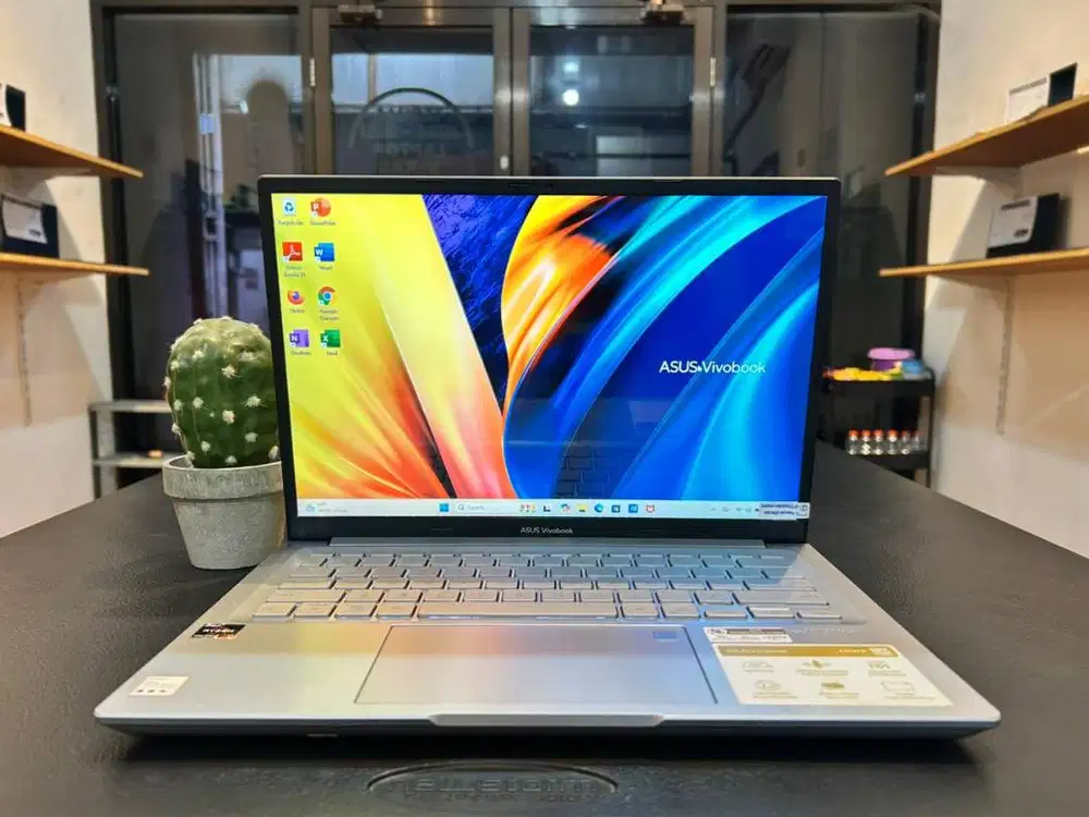 ASUS VIVOBOOK M1403QA//RYZEN 7-5800H//RAM 16GB