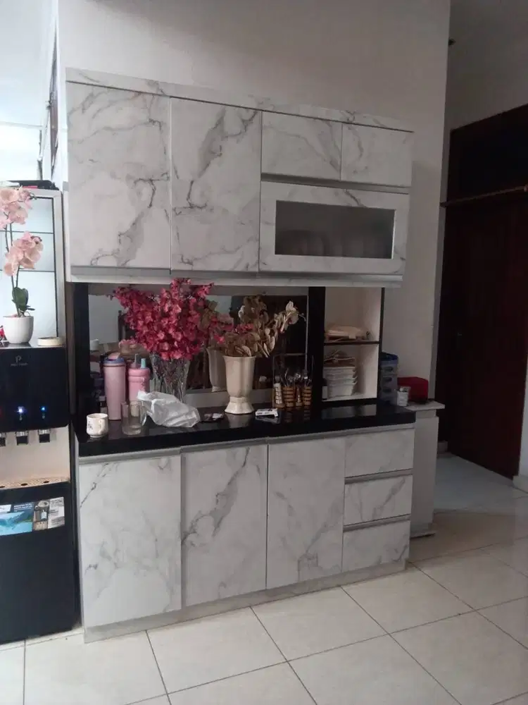 Kitchen set (atas dan bawah)