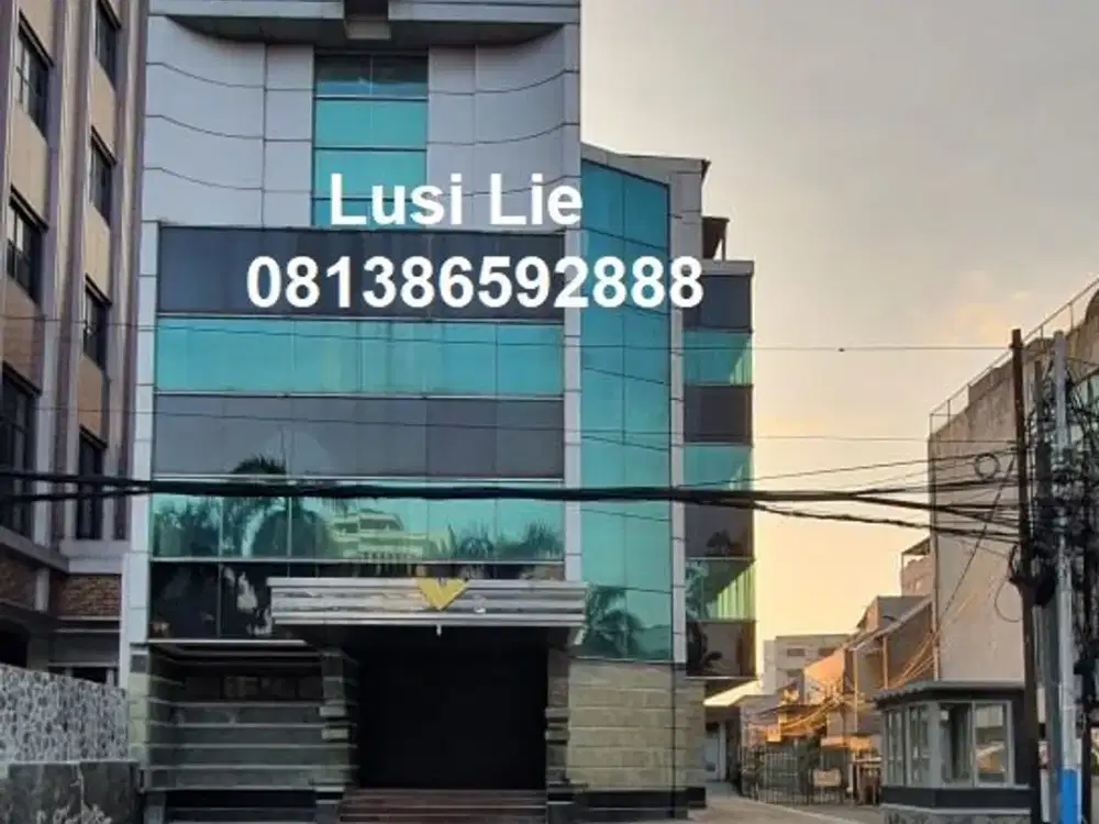 Gedung hoek 4 lantai ada lift,carpot muat 15 mobil, Cideng Raya Jakpus