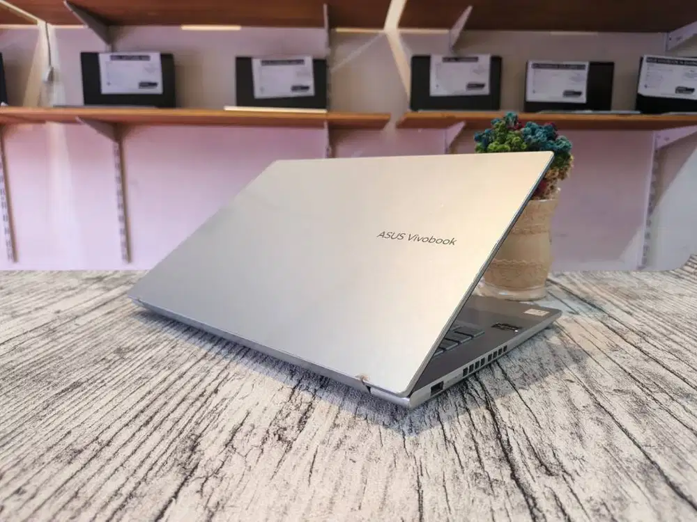 ASUS VIVOBOOK M1403QA//RYZEN 7-5800H//RAM 16GB