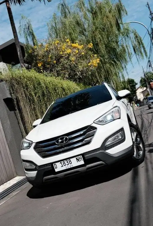 Diesel Solar Hyundai Santa Fe 2.2 CRDi VGT 2014 putih bandung santafe