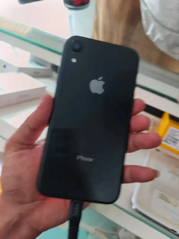Iphone xr 64GB IMEI aman