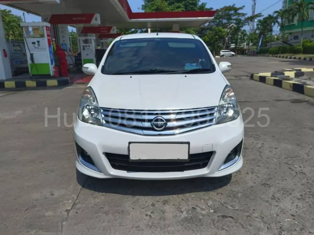 NISSAN GRAND LIVINA 1.5 ULTIMATE A/T