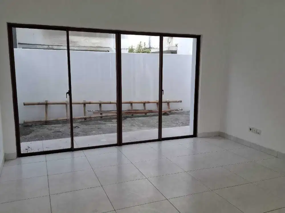 Dijual rumah siaphuni di Jakarta Garden City Cluster Alamanda