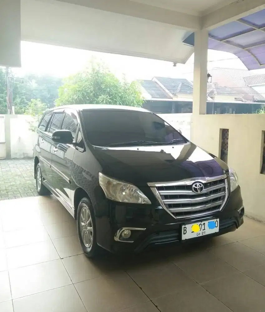 Innova V Matic Bensin TANGAN Pertama istimewa Terawat