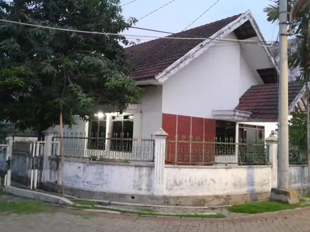 *Murah Hitung Tanah* *Rumah Manyar Tirtoyoso - Surabaya Timur* *Row Jalan 3 Mobil*