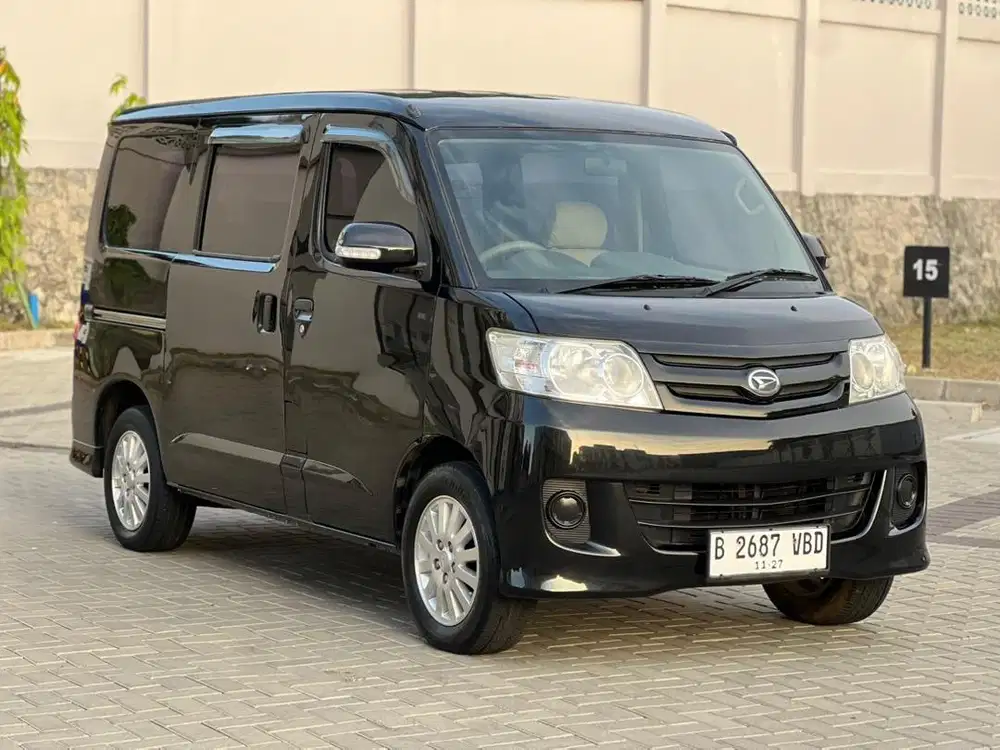 Daihatsu Luxio 1.5 M Manual 2012