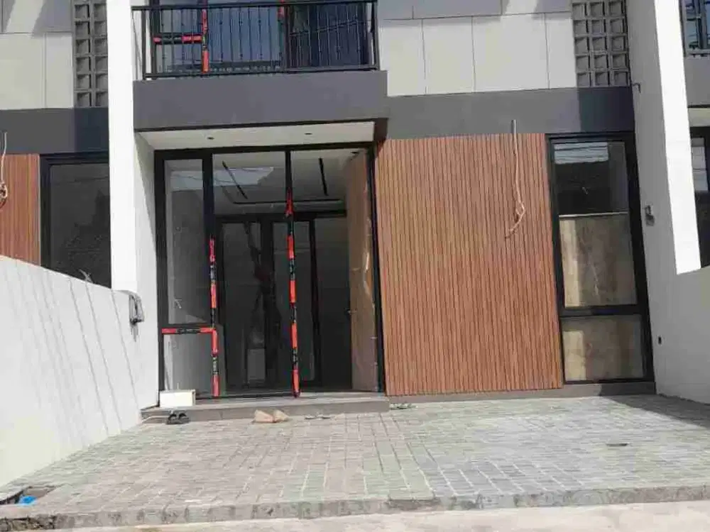 Rumah baru di taman kopo indah