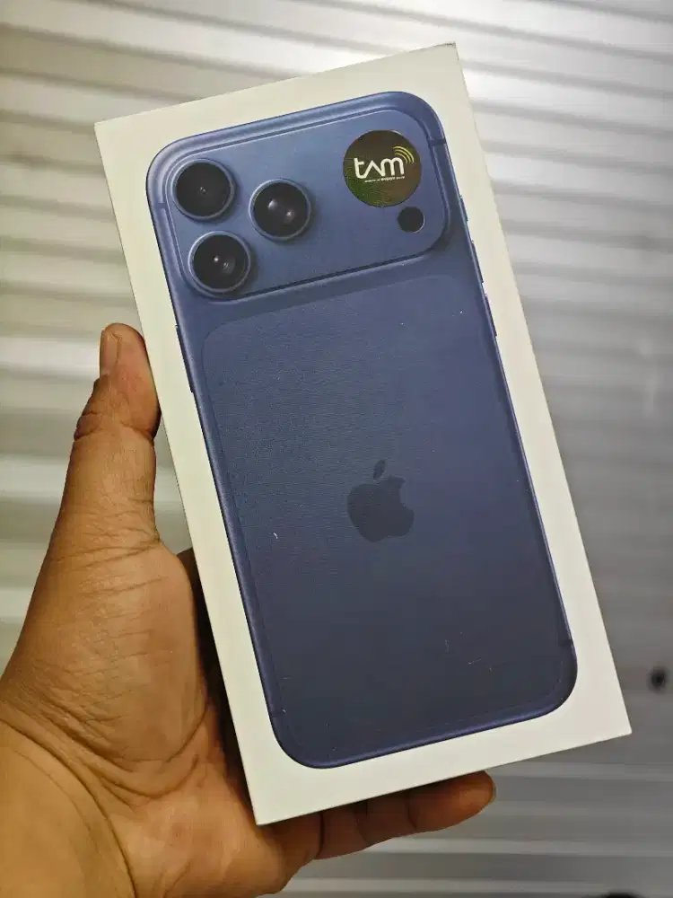 Iphone 17 Promax 256 - deep blue - New garansi resmi ibox