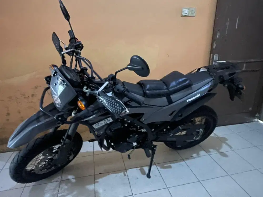 Dijual cepat KLX 230SM full variasi