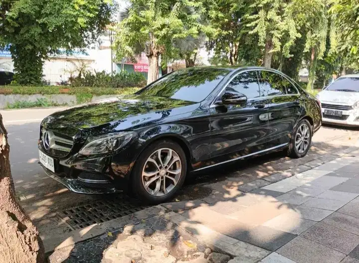 Mercedes-Benz C200 2014 Bensin