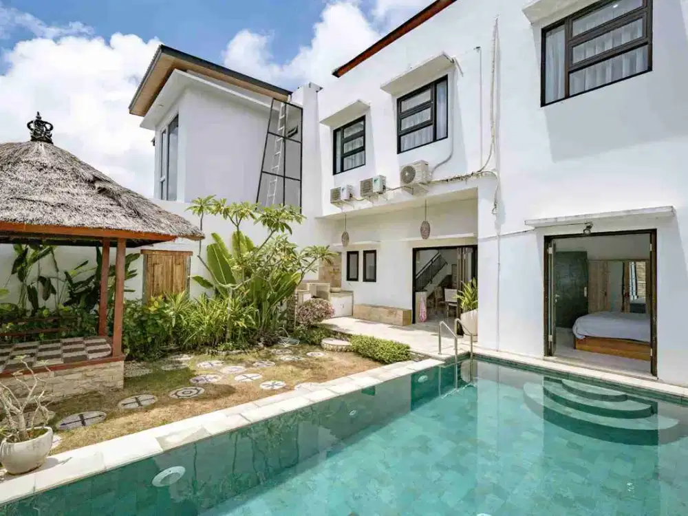 Disewakan villa 3 kamar dengan kolam renang di Ungasan bali