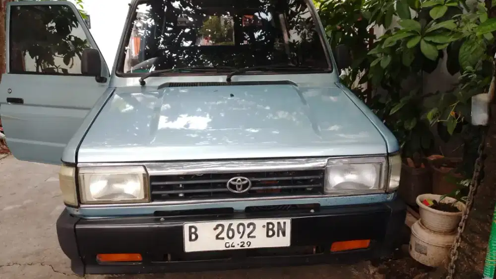 Jual mobil bekas