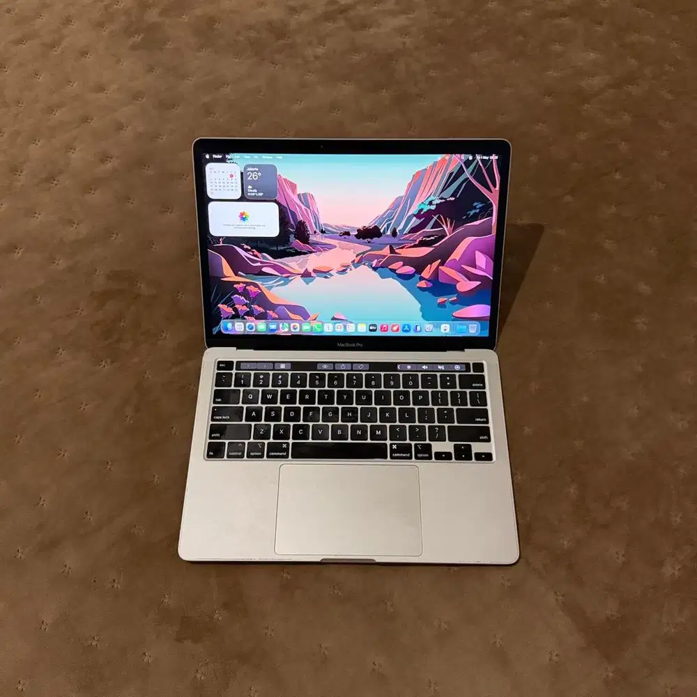Macbook Pro 2020 i5 16/512 13 inch Silver