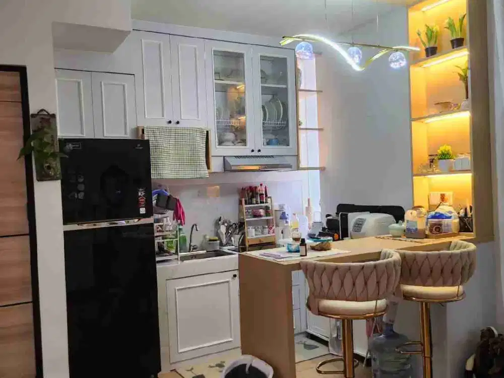 JUAL ATAU SEWA MURAH RUMAH BAGUS SEMI FURNISHED RAPI DI CENDANA ESSENCE LIPPO KARAWACI