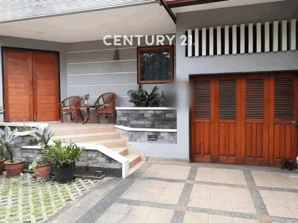 Rumah Modern Dekat Gerbang Toll Di Perumahan Taman Modern Cakung