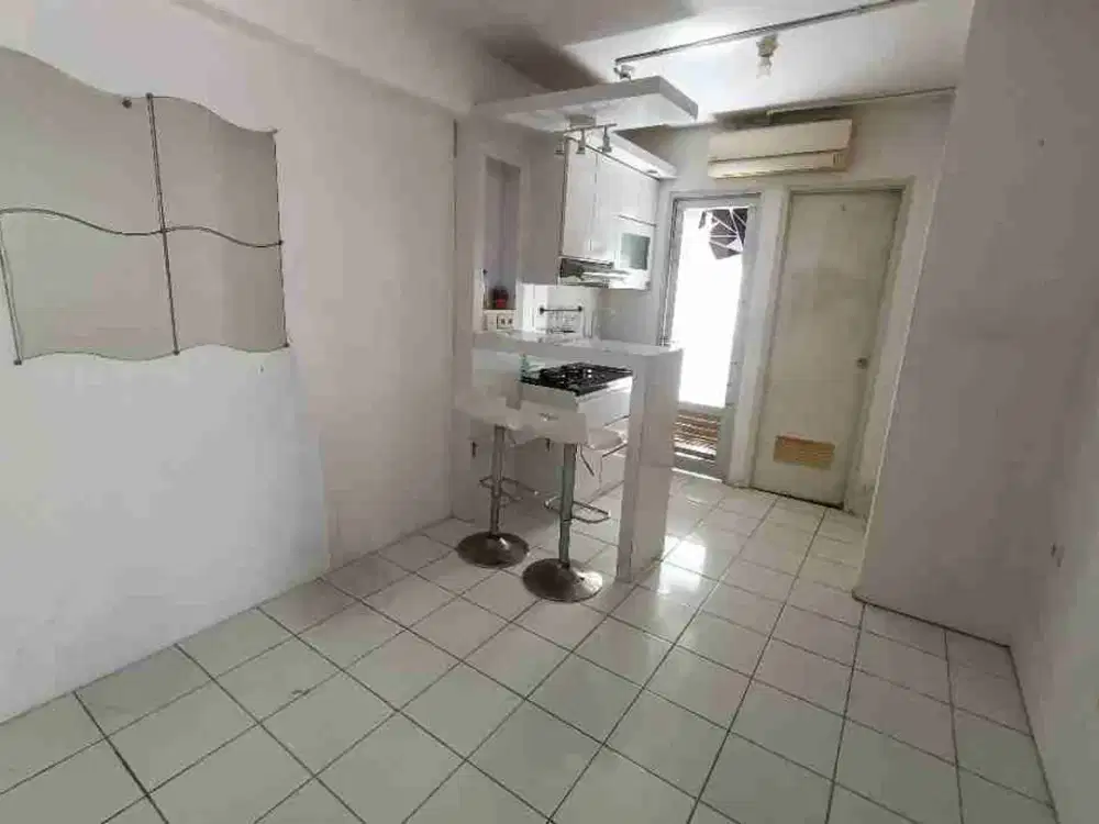 Apartemen Hoek rapih Gading Nias Residence semi furnished dijual tower Alamanda lantai Tinggi Kelapa Gading Jakarta Utara