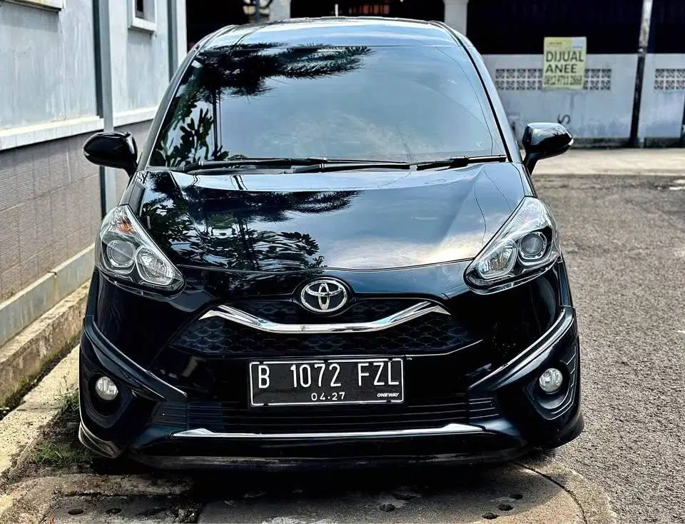 Toyota Sienta V MT 2017 ISTIMEWAH
