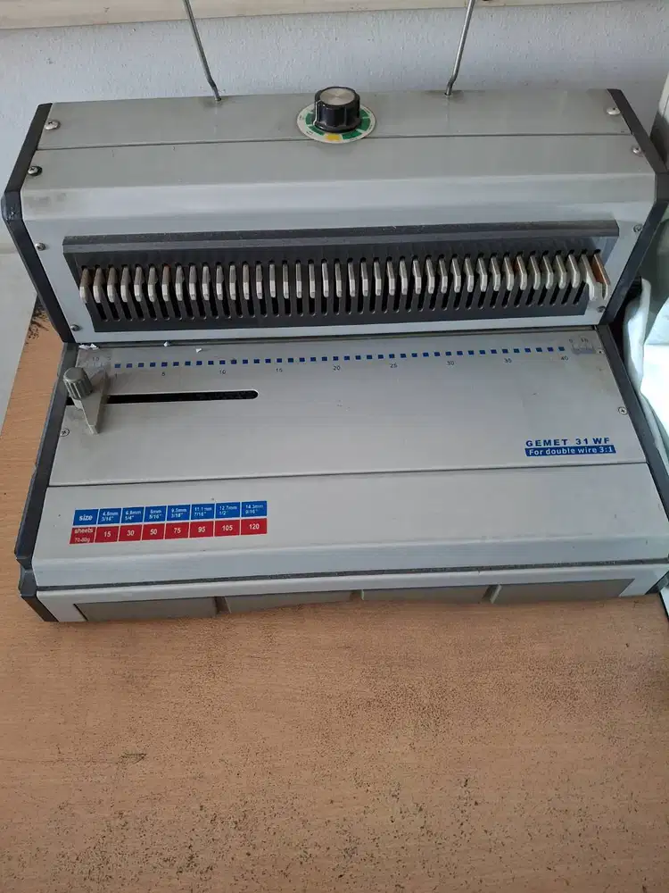 Mesin jilid spiral kawat Gemet 31 WF
