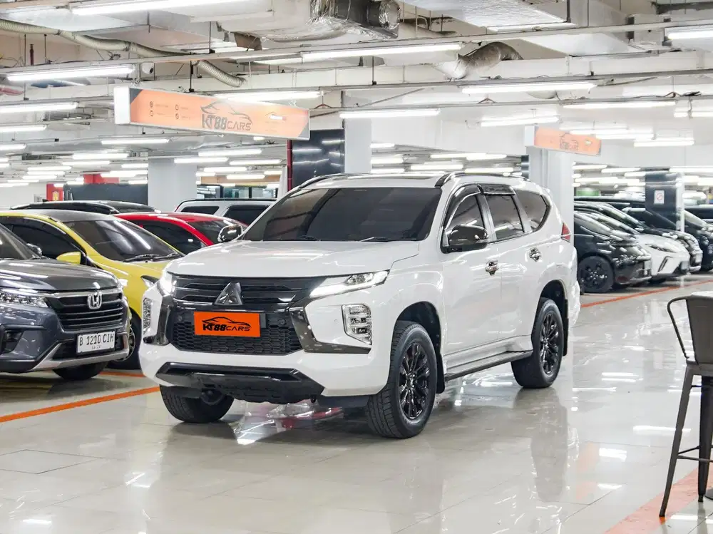 KM 28.000 PAJERO DAKAR SPORT MATIC 2.4 2022 PUTIH